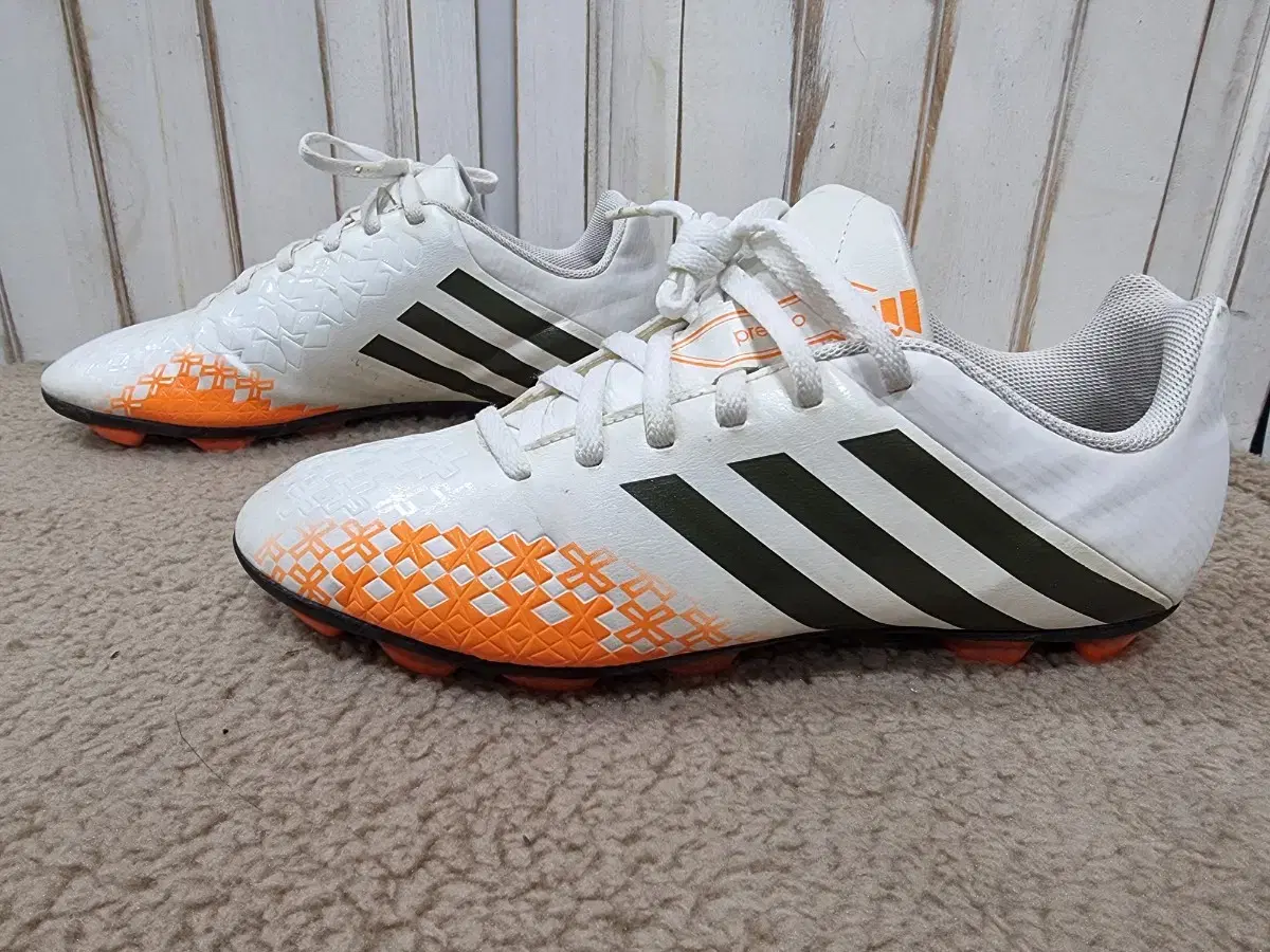 아디다스 프레디토 리셀존 (C836 | 브랜드 중고거래 플랫폼, 번개장터